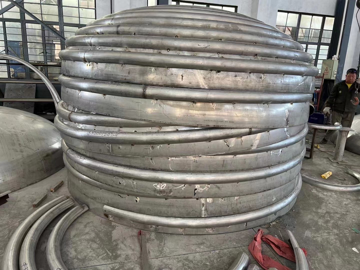 封頭盤管生產(chǎn)效率為何要得到提升？